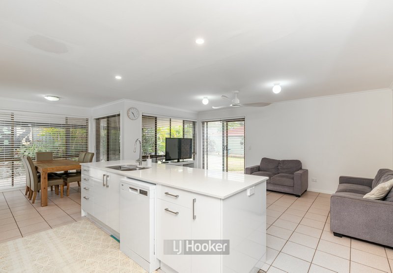 Photo - 1 Itea Court, Regents Park QLD 4118 - Image 9