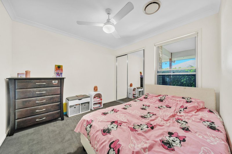 Photo - 1 Ivers Place, Emerald QLD 4720 - Image 12