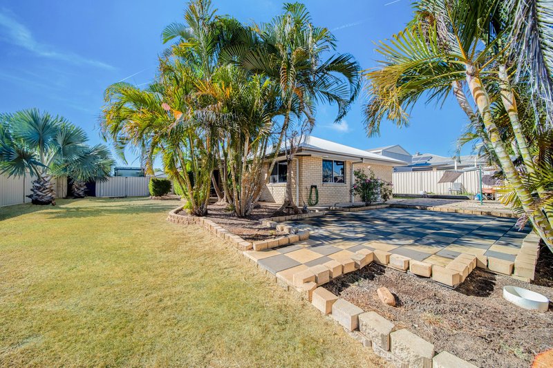 Photo - 1 Ivers Place, Emerald QLD 4720 - Image 18