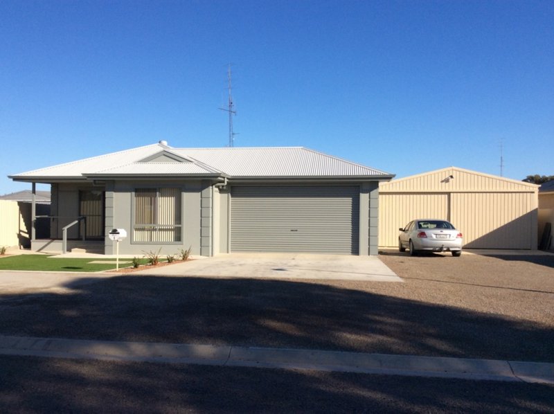 Photo - 1 James Street, Wallaroo SA 5556 - Image 2