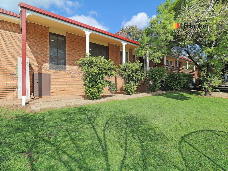 Photo - 1 Jamie Place, Tolland NSW 2650 - Image 2