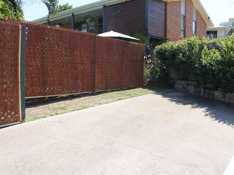 Photo - 1 Jenkinson Street, Tannum Sands QLD 4680 - Image 11