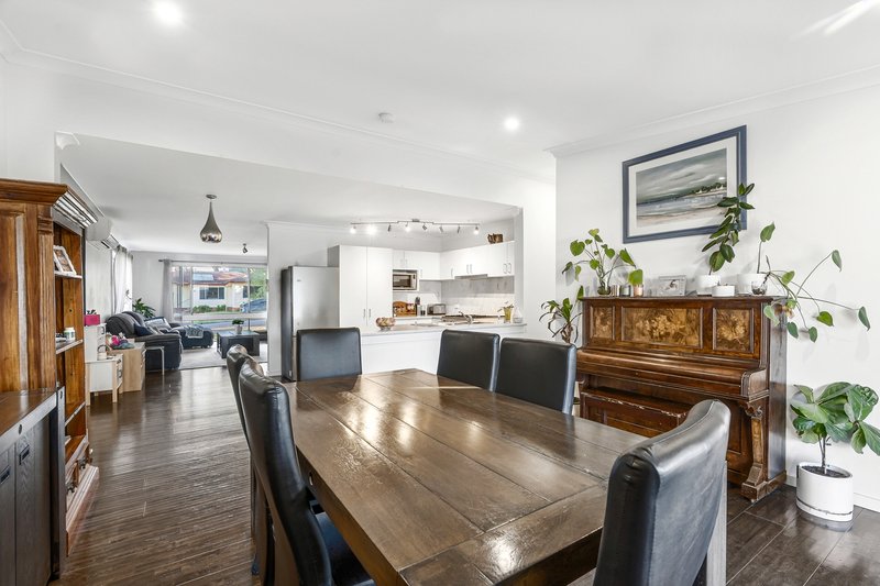 Photo - 1 Jetty Avenue, Charmhaven NSW 2263 - Image 6