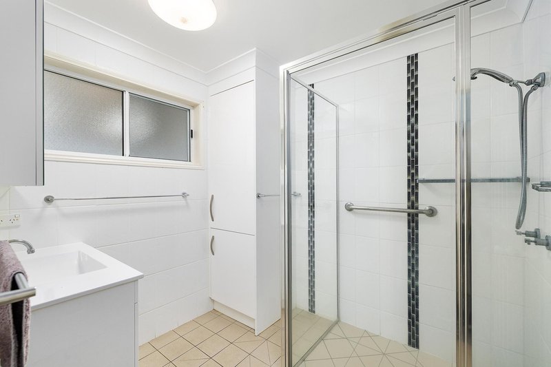 Photo - 1 Jillian Court, Gracemere QLD 4702 - Image 6