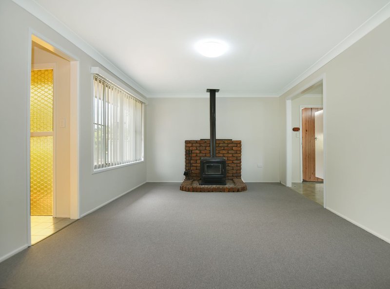 Photo - 1 Jimbour Drive, Newtown QLD 4350 - Image 2