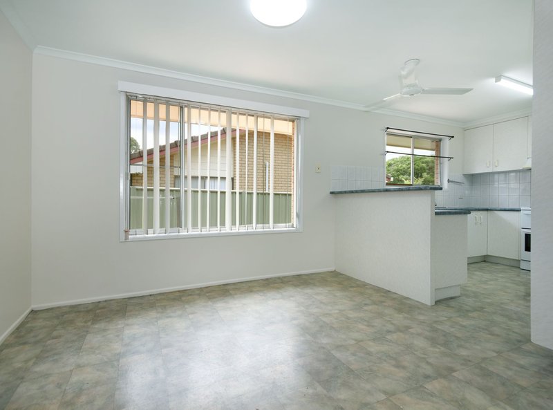 Photo - 1 Jimbour Drive, Newtown QLD 4350 - Image 5