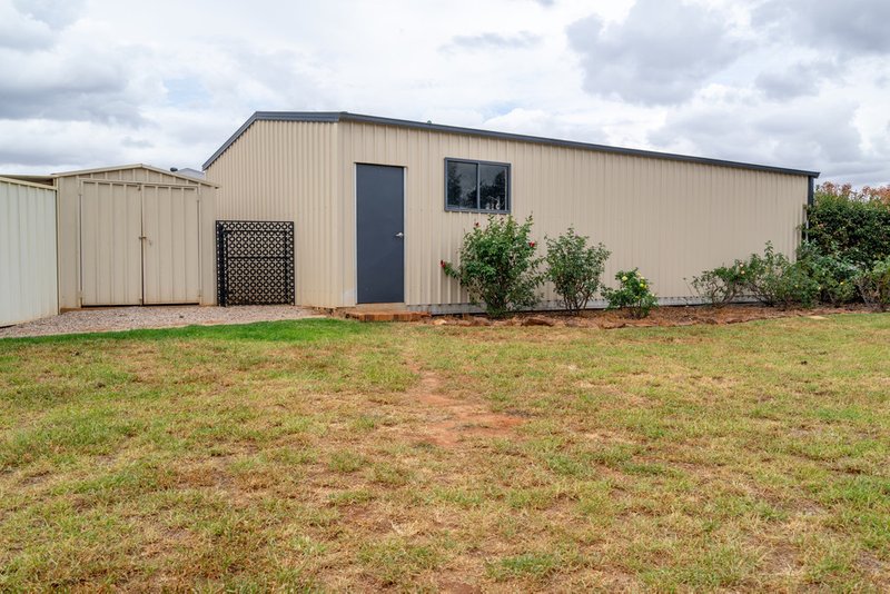 Photo - 1 John Roach Close, Dubbo NSW 2830 - Image 12