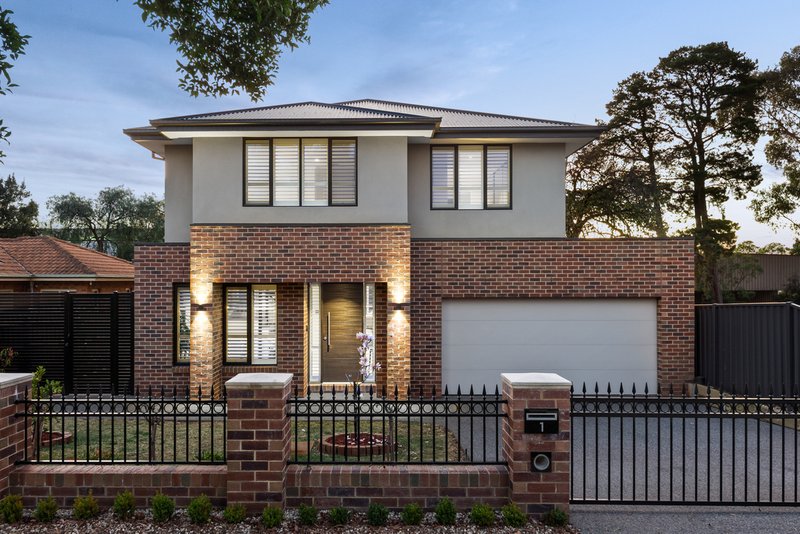 Photo - 1 Jordan Grove, Glen Waverley VIC 3150 - Image 2