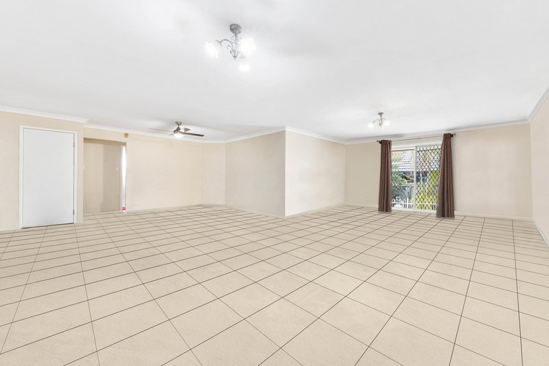 Photo - 1 Kalamoun Court, Dakabin QLD 4503 - Image 5