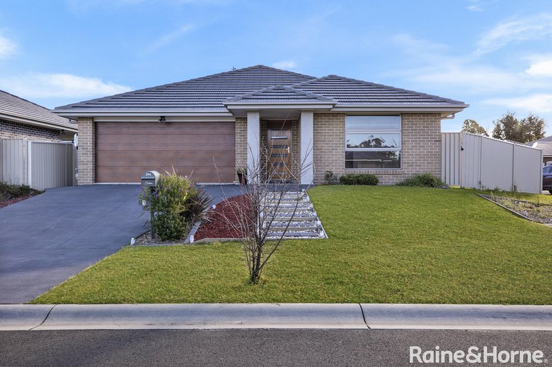 Photo - 1 Kamilaroi Crescent, Braemar NSW 2575 - Image