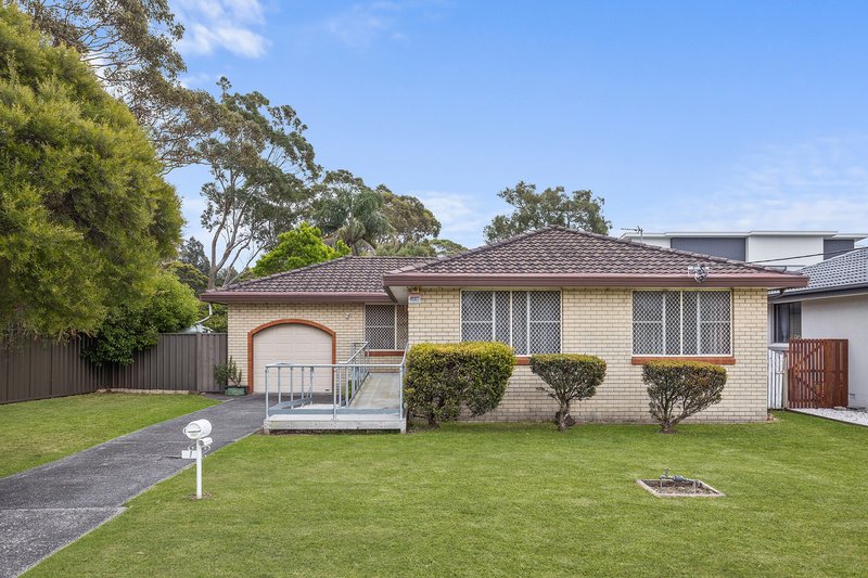 1 Kanahooka Street, Albion Park Rail NSW 2527