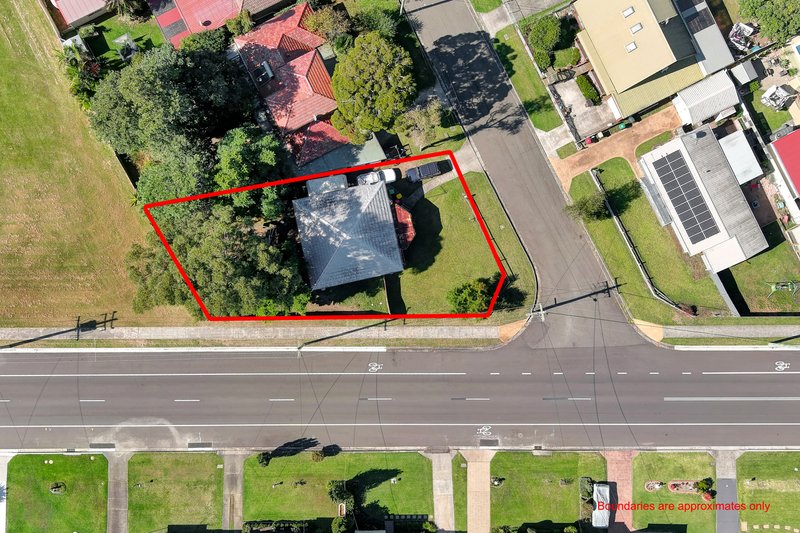 1 Kapooka Avenue, Dapto NSW 2530