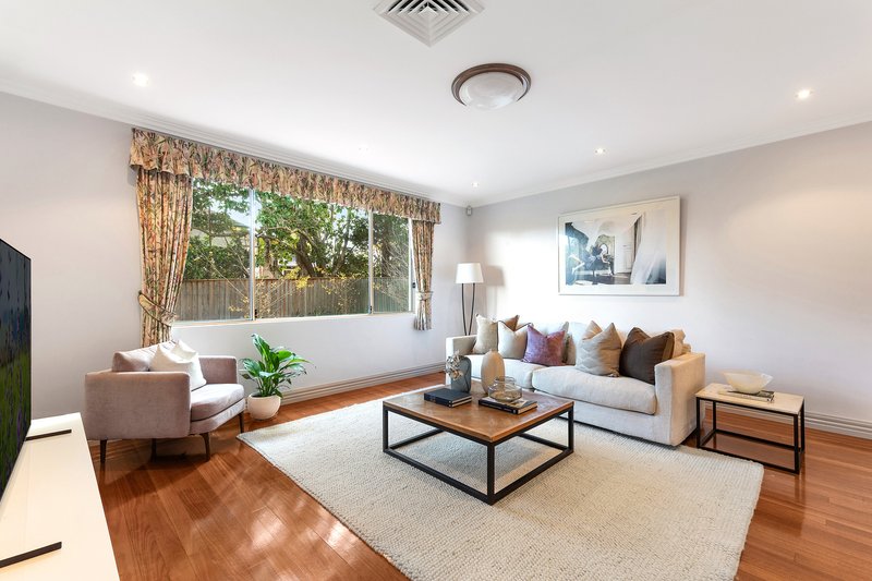 Photo - 1 Kardella Avenue, Killara NSW 2071 - Image 6