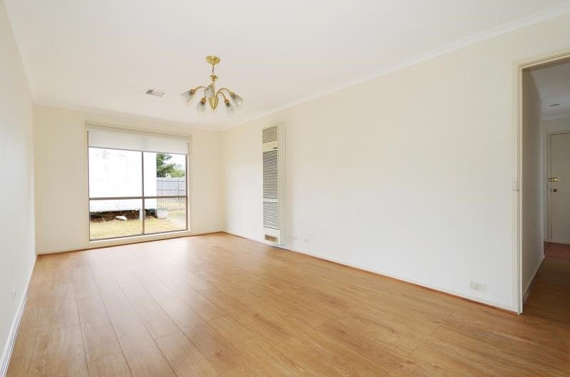 Photo - 1 Kearney Drive, Aspendale Gardens VIC 3195 - Image 2