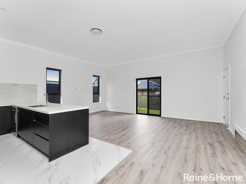 Photo - 1 Kelburn Place, Airds NSW 2560 - Image 2