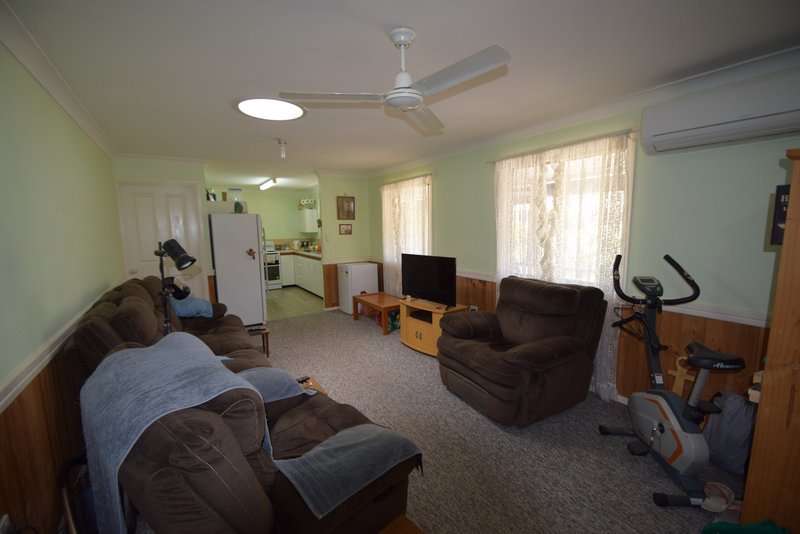 Photo - 1 Kelly Court, Esk QLD 4312 - Image 3