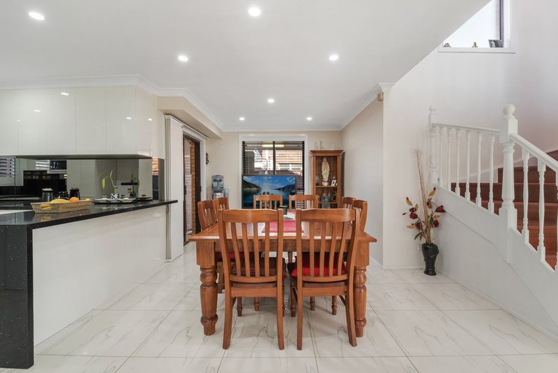 Photo - 1 Kelso Close, Bonnyrigg Heights NSW 2177 - Image 8