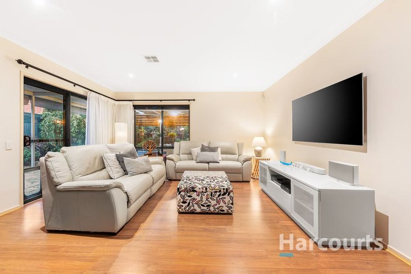 Photo - 1 Kensington Place, Wantirna South VIC 3152 - Image 3