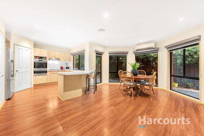 Photo - 1 Kensington Place, Wantirna South VIC 3152 - Image 4