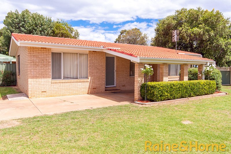 1 Kent Place, Dubbo NSW 2830