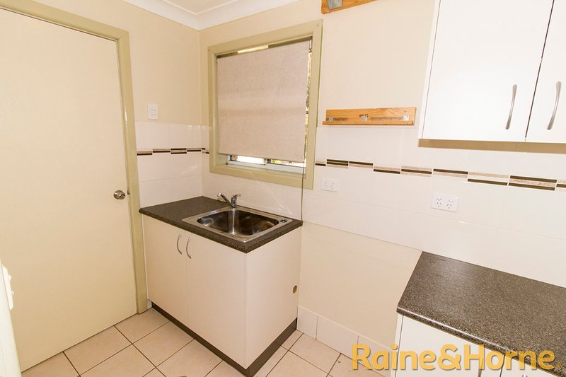 Photo - 1 Kent Place, Dubbo NSW 2830 - Image 7