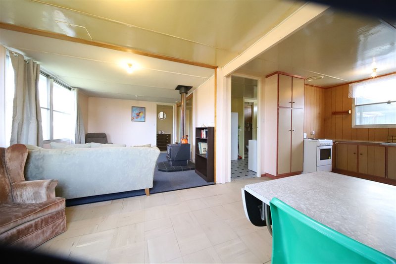 Photo - 1 Kershaw Street, Tullah TAS 7321 - Image 3