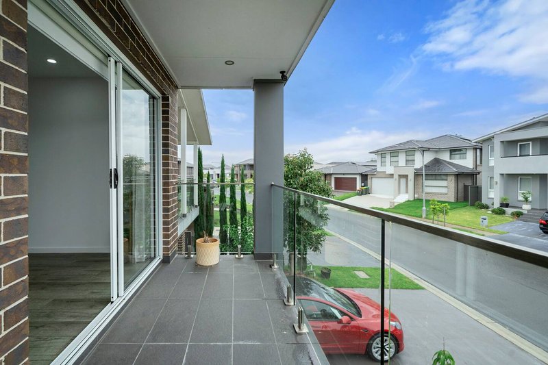 Photo - 1 Kew Street, Gregory Hills NSW 2557 - Image 11