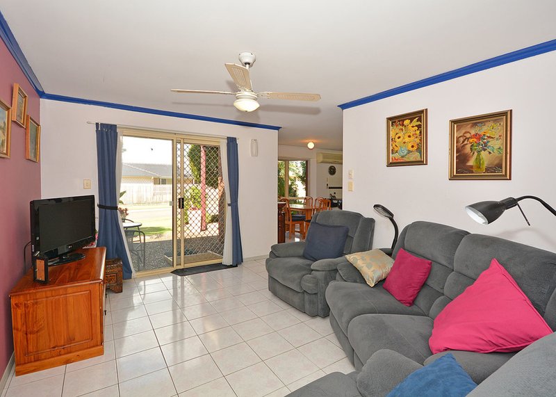 Photo - 1 King Arthur Court, Urangan QLD 4655 - Image 5