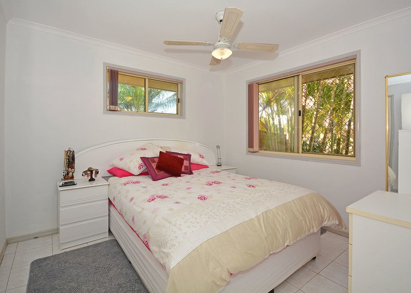 Photo - 1 King Arthur Court, Urangan QLD 4655 - Image 8