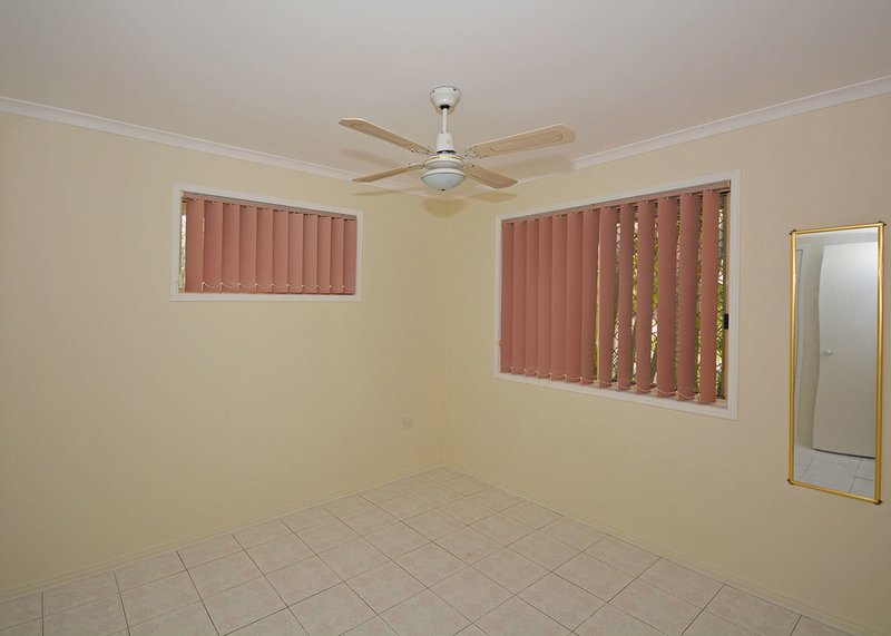 Photo - 1 King Arthur Court, Urangan QLD 4655 - Image 14