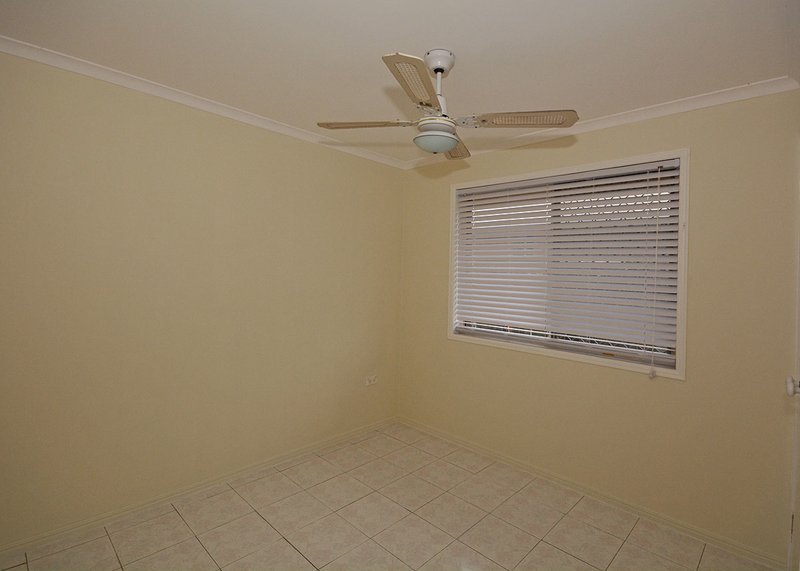 Photo - 1 King Arthur Court, Urangan QLD 4655 - Image 15