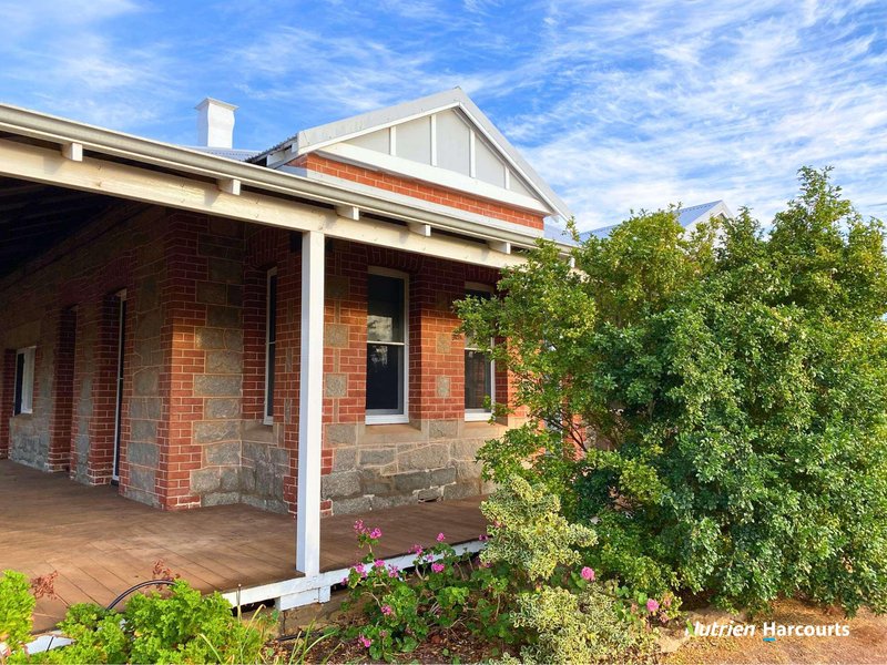 Photo - 1 King Street, Kellerberrin WA 6410 - Image 4