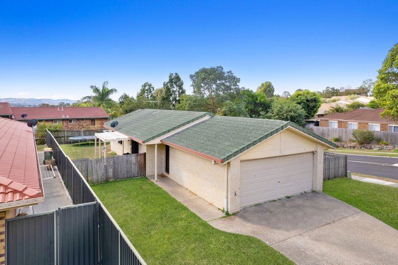 1 Kings Row, Edens Landing QLD 4207