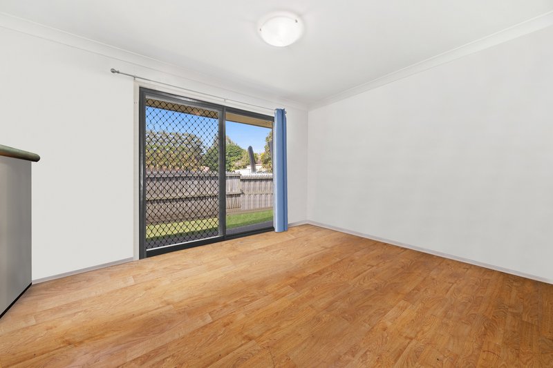 Photo - 1 Kings Row, Edens Landing QLD 4207 - Image 2