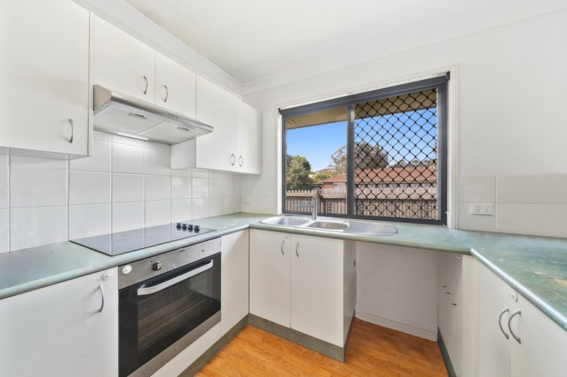 Photo - 1 Kings Row, Edens Landing QLD 4207 - Image 3