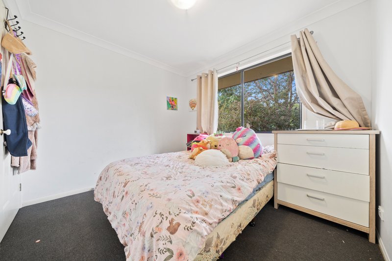 Photo - 1 Kings Row, Edens Landing QLD 4207 - Image 5