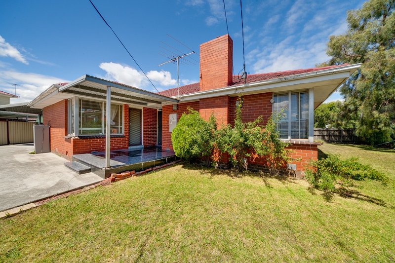 Photo - 1 Kingsclere Avenue, Keysborough VIC 3173 - Image 2