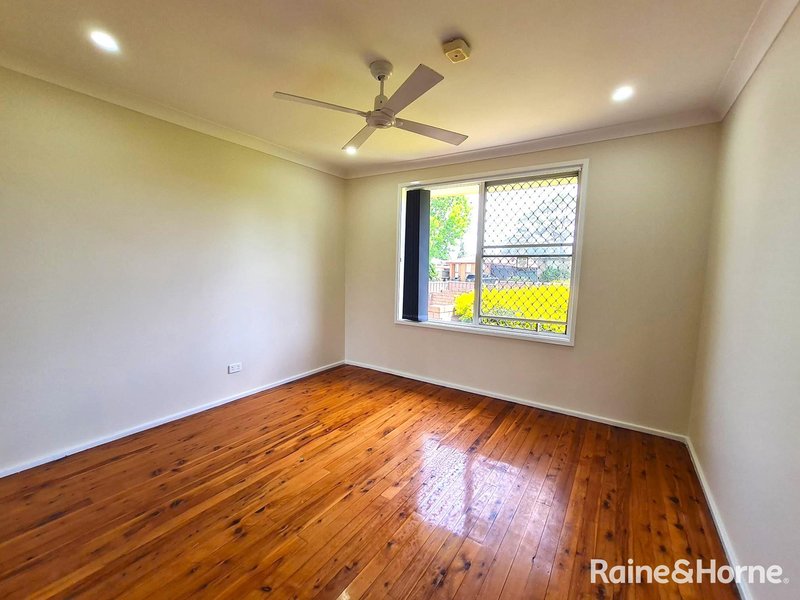 Photo - 1 Kitson Place, Minto NSW 2566 - Image 4