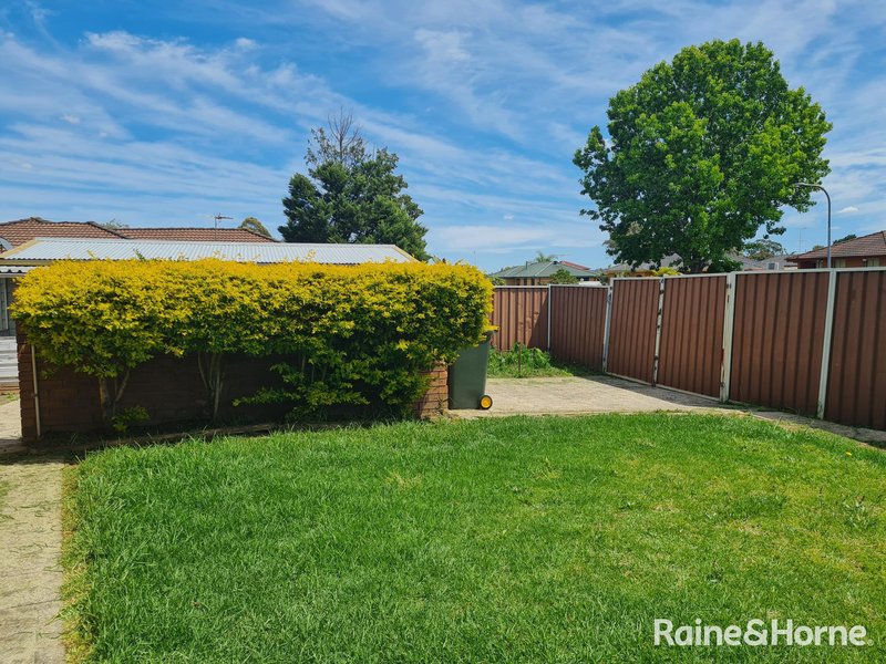 Photo - 1 Kitson Place, Minto NSW 2566 - Image 12