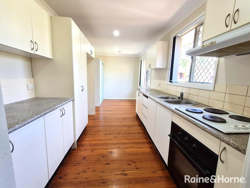 Photo - 1 Kitson Place, Minto NSW 2566 - Image 7