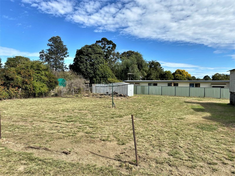 Photo - 1 Knight Street, Kingaroy QLD 4610 - Image 19