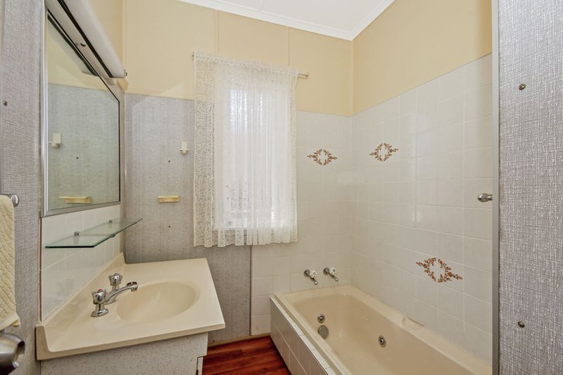 Photo - 1 Knights Terrace, Margate QLD 4019 - Image 6