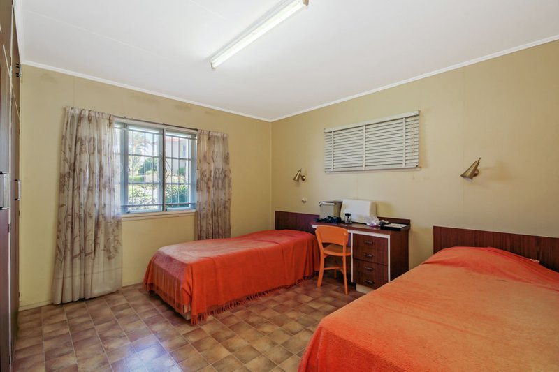 Photo - 1 Knights Terrace, Margate QLD 4019 - Image 7