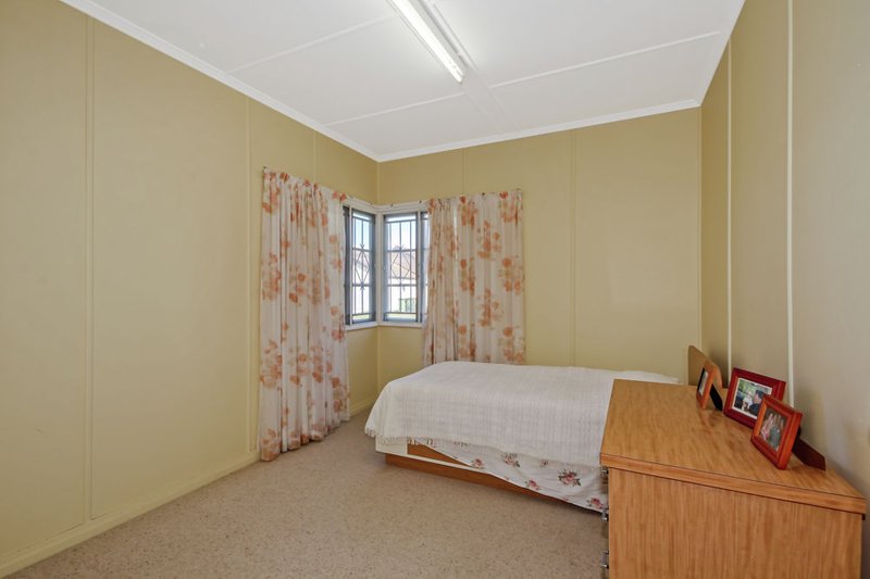 Photo - 1 Knights Terrace, Margate QLD 4019 - Image 8