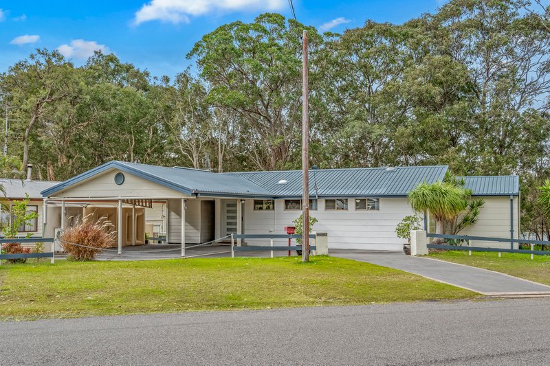 1 Kullaroo Road, Summerland Point NSW 2259