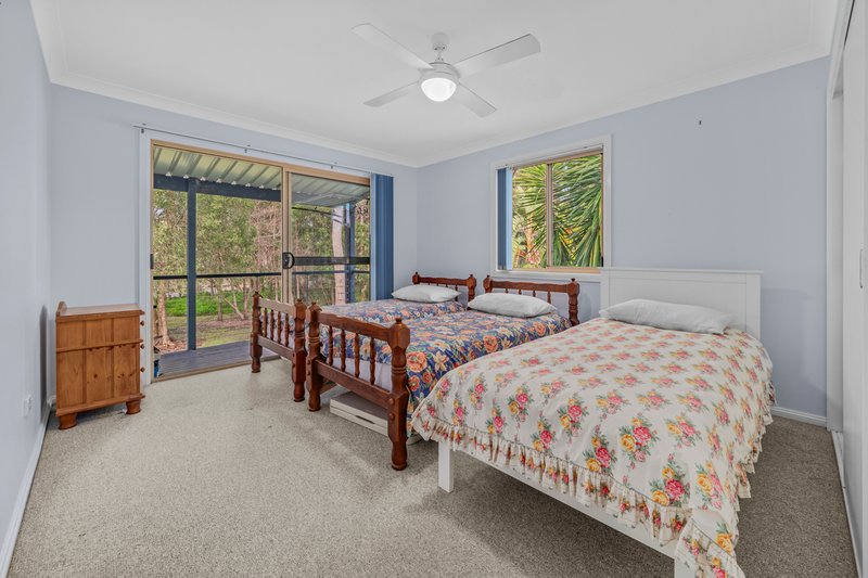 Photo - 1 Kullaroo Road, Summerland Point NSW 2259 - Image 11