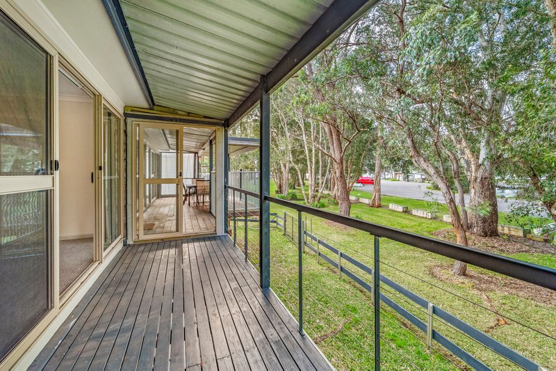 Photo - 1 Kullaroo Road, Summerland Point NSW 2259 - Image 14