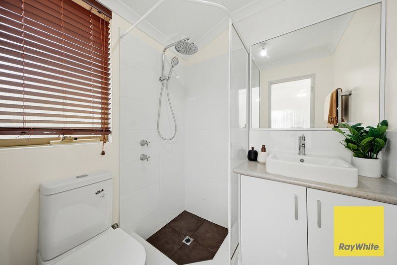 Photo - 1 Kurrat Elbow , South Guildford WA 6055 - Image 7