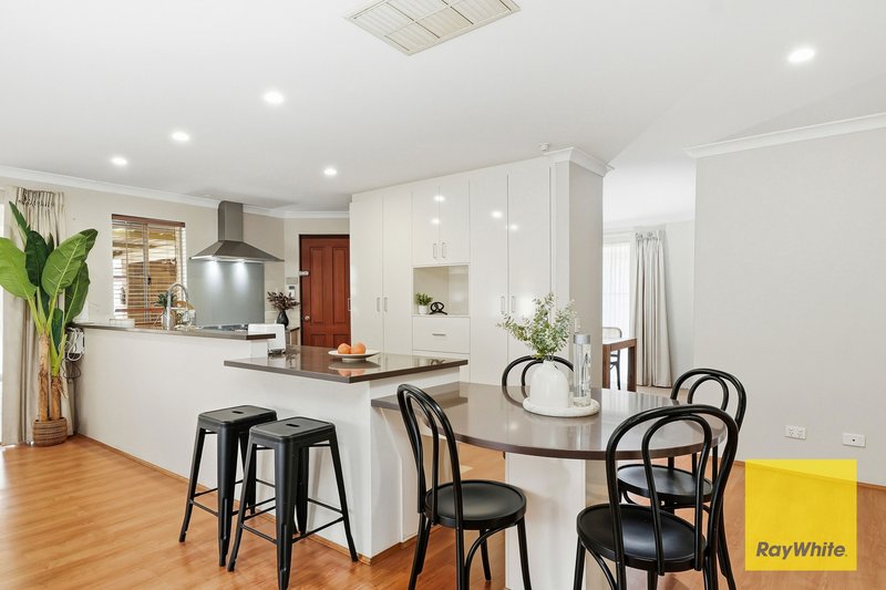 Photo - 1 Kurrat Elbow , South Guildford WA 6055 - Image 17