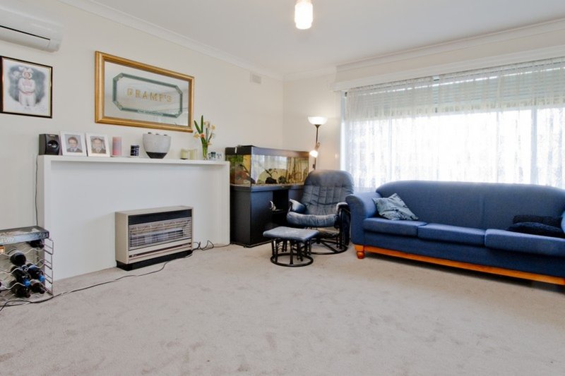 Photo - 1 Labrador Street, Campbelltown SA 5074 - Image 4